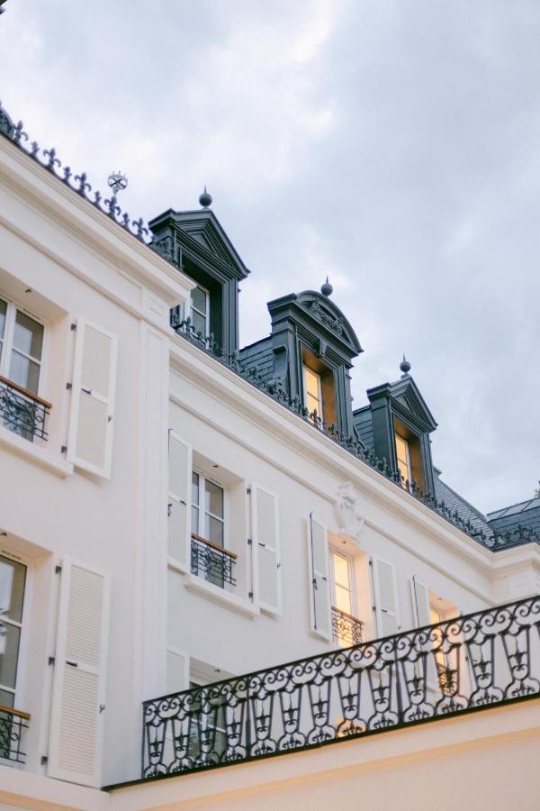 Chateau Des Hauts De Provins Hotel Champcenest Exterior foto