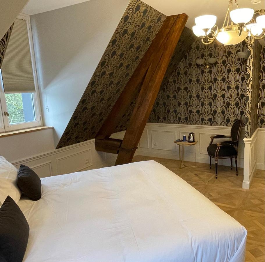 Chateau Des Hauts De Provins Hotel Champcenest Exterior foto